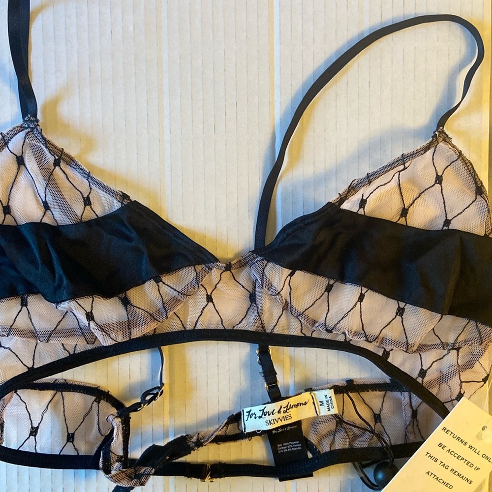 For love and lemons bra size M